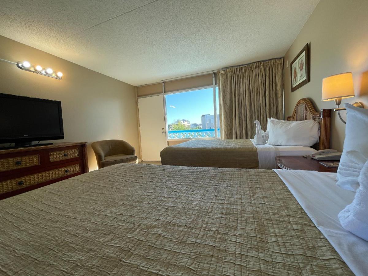 Polynesian Oceanfront Hotel Миртъл Бийч Екстериор снимка
