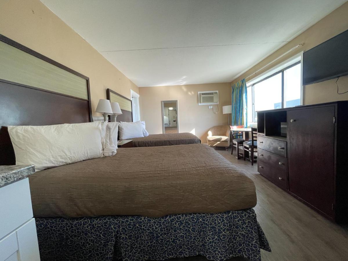 Polynesian Oceanfront Hotel Миртъл Бийч Екстериор снимка